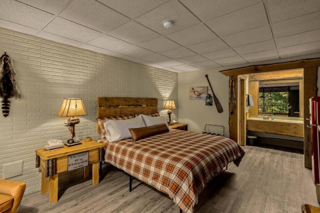 Appartement Stonegate King Bed, Wifi, 50in Roku Tv, Salt Water Pool #103 *